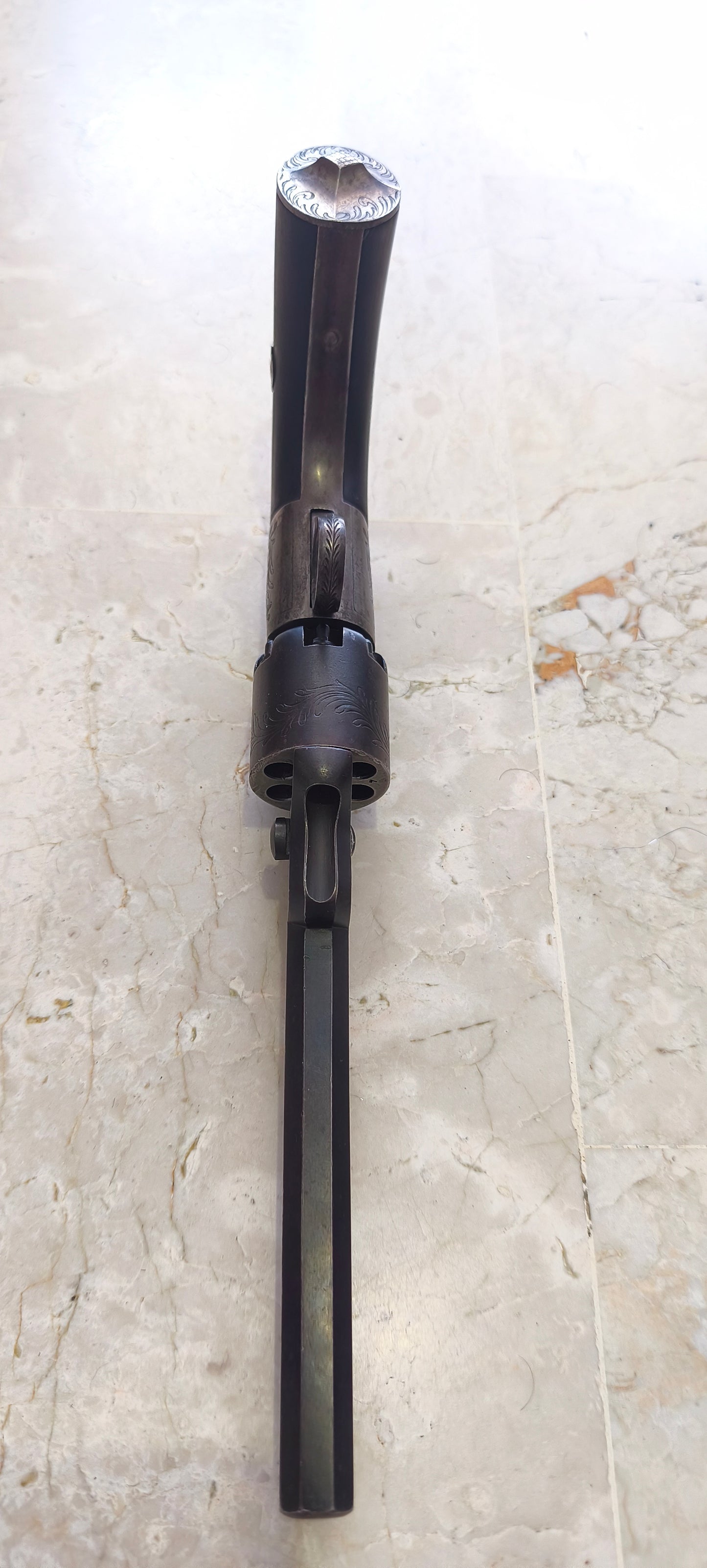 Revolver à percussion signé T. LHOIST 1853 calibre 8mm