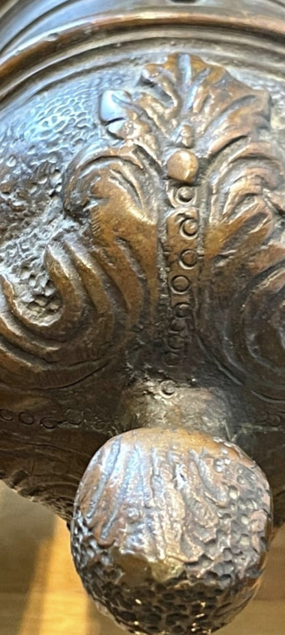 Две старинные бронзовые пушки, XVIII век